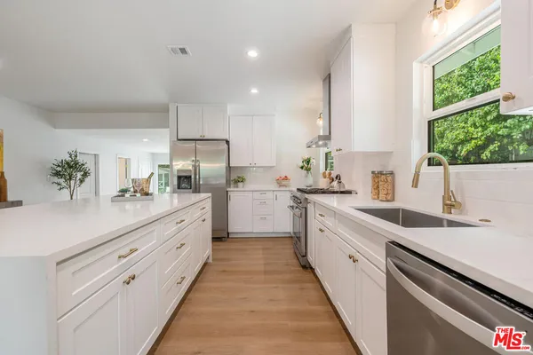 $1,299,000 | 6615 Orion Avenue, Van Nuys, CA 91406