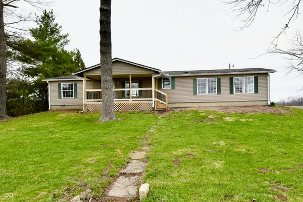 $260,000 | 1906 West 1000 North, Knightstown, IN 46148