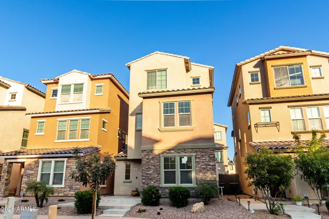 $1,950 | 2031 North 77th Lane, Phoenix, AZ 85035