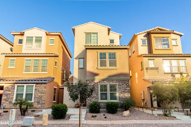 $1,950 | 2031 North 77th Lane, Phoenix, AZ 85035