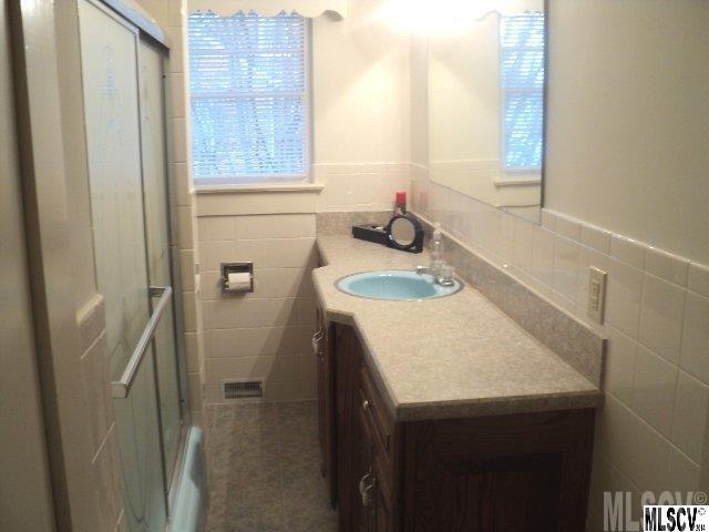 140 Cedar Valley Road Hudson, NC 28638 - Photo 8 of 20 Gallery Image 8