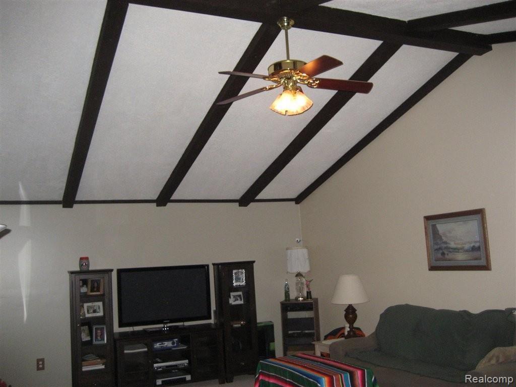 24595 Middlebelt Road New Boston, MI 48164 - Photo 10 of 10 middlebelt 016.JPG