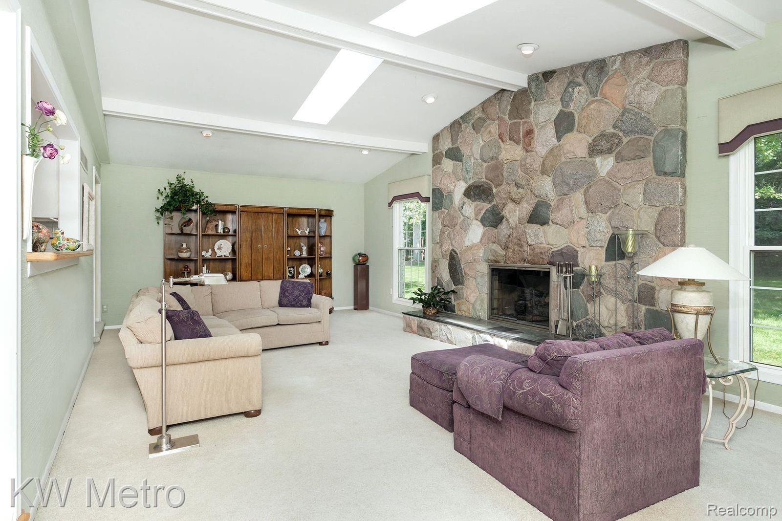 1659 North Kilburn Road Rochester, MI 48306 - Photo 17 of 42 ipJb8mrg.jpg