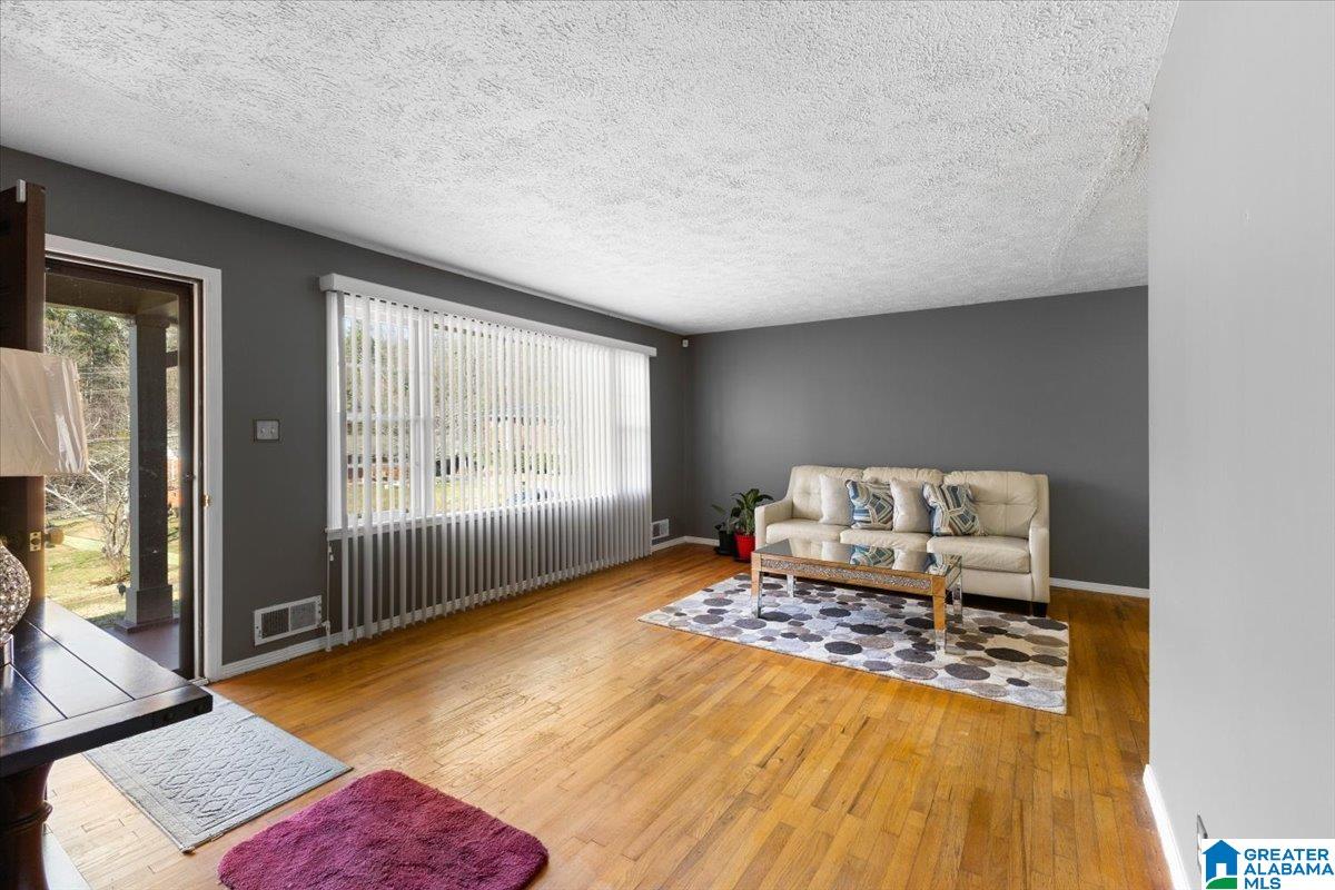 1916 Lynn Road Anniston, AL 36207 - Photo 6 of 41