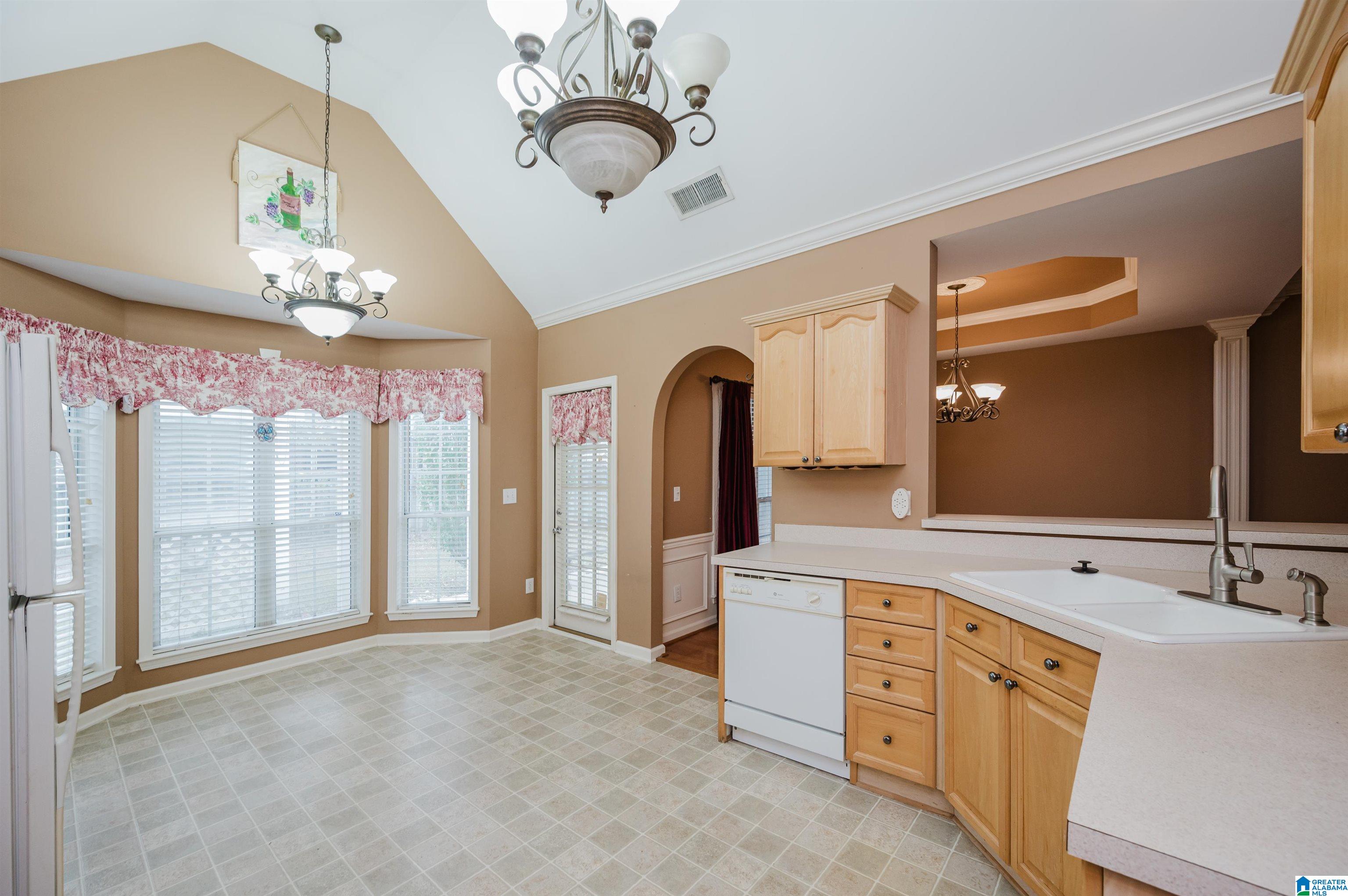 736 Barkley Circle Alabaster, AL 35007 - Photo 14 of 40