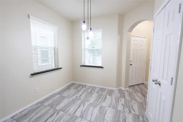 $2,200 | 6442 Wilshire Lakes, Houston, TX 77040