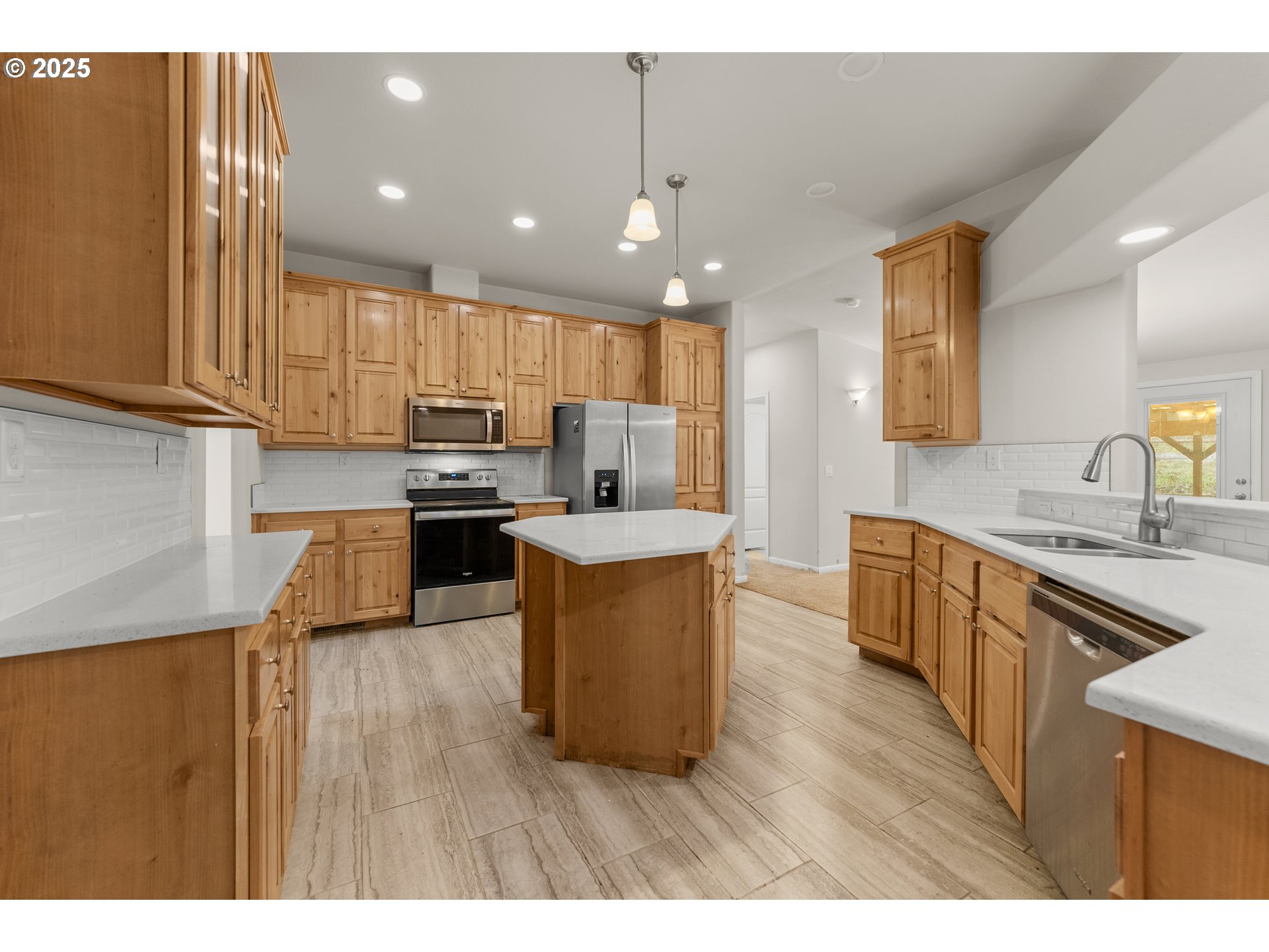 712 Sibold Canyon Road Tenmile, OR 97481 - Photo 11 of 48