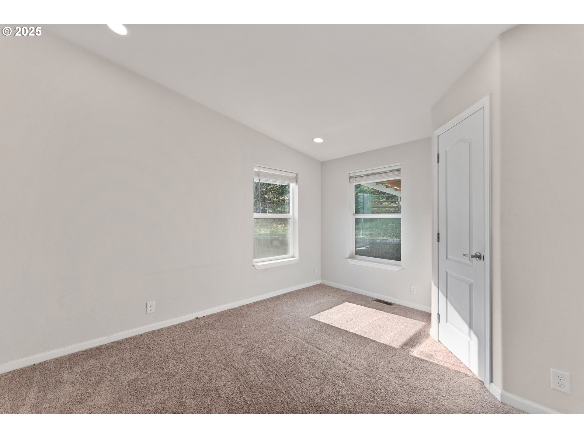 712 Sibold Canyon Road Tenmile, OR 97481 - Photo 26 of 48