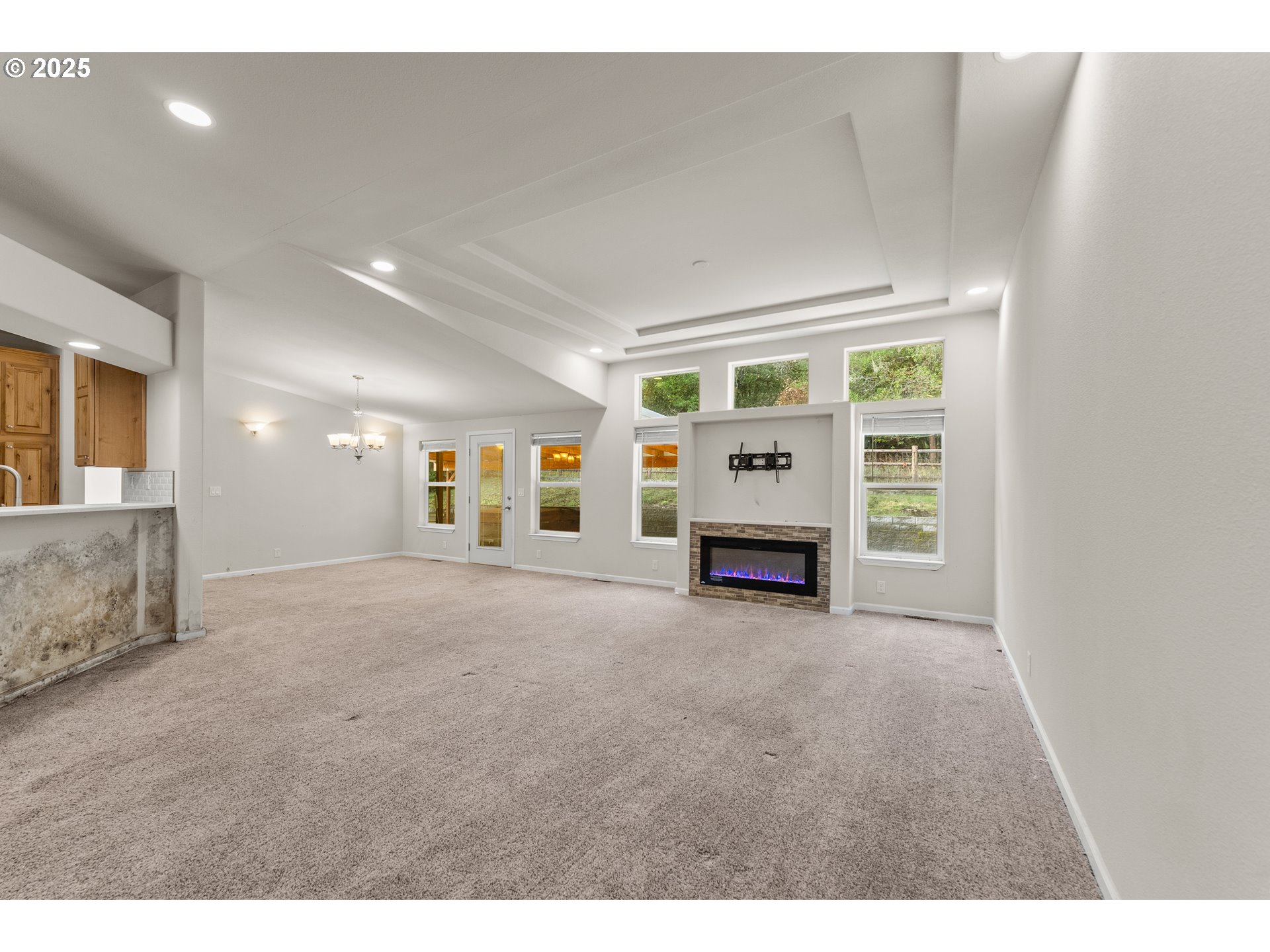 712 Sibold Canyon Road Tenmile, OR 97481 - Photo 7 of 48