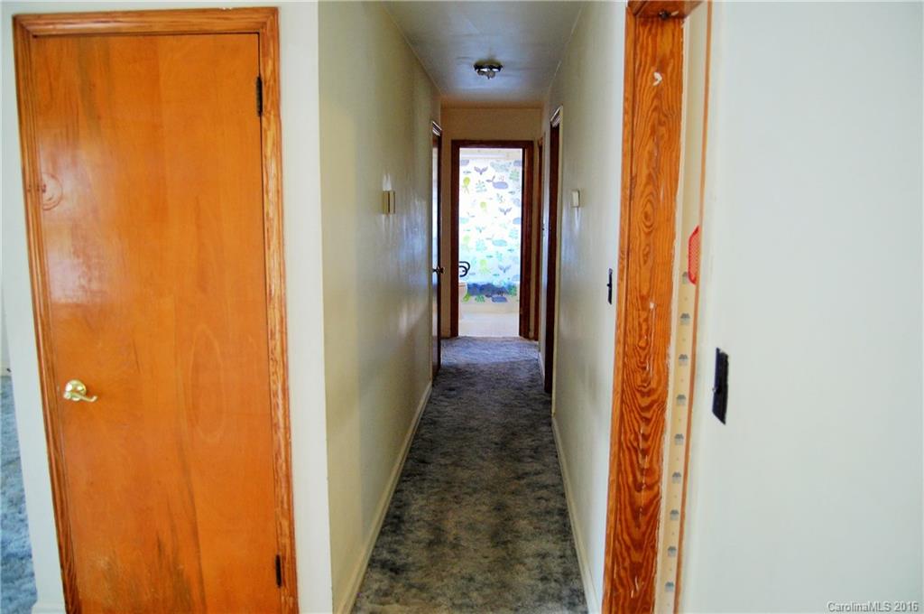 189 Brevard Road Asheville, NC 28806 - Photo 12 of 23 Gallery Image 12