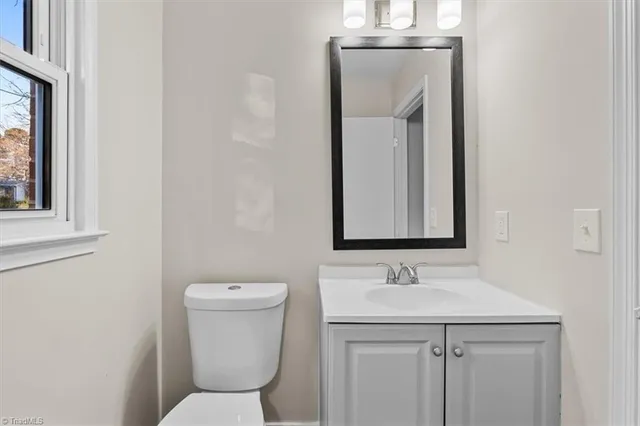 $265,000 | 3309 Colony Drive, Jamestown, NC 27282