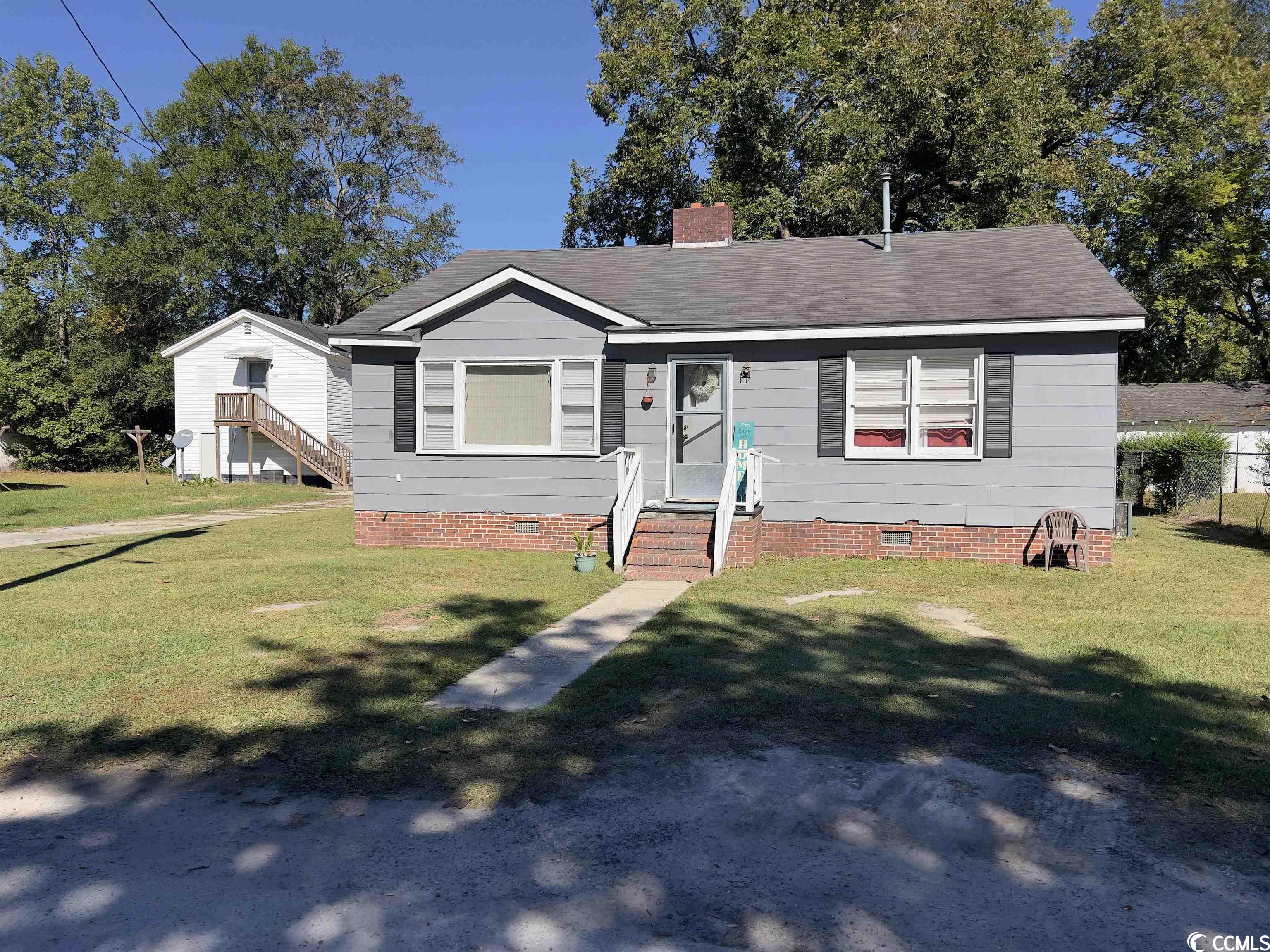 106-108 Jones Street Mullins, SC 29574 - Photo 1 of 15