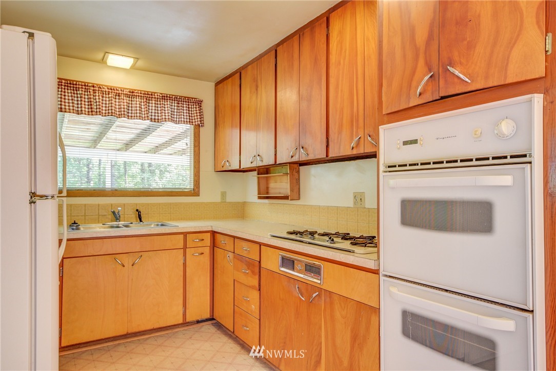 2410 Libbey Road Coupeville, WA 98239 - Photo 8 of 24 Gallery Image 8