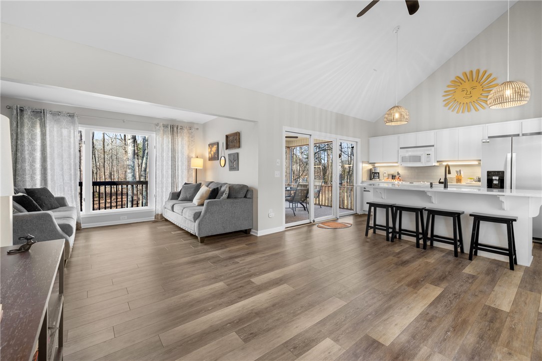 323 Meldau Road Seneca, SC 29678 - Photo 9 of 41