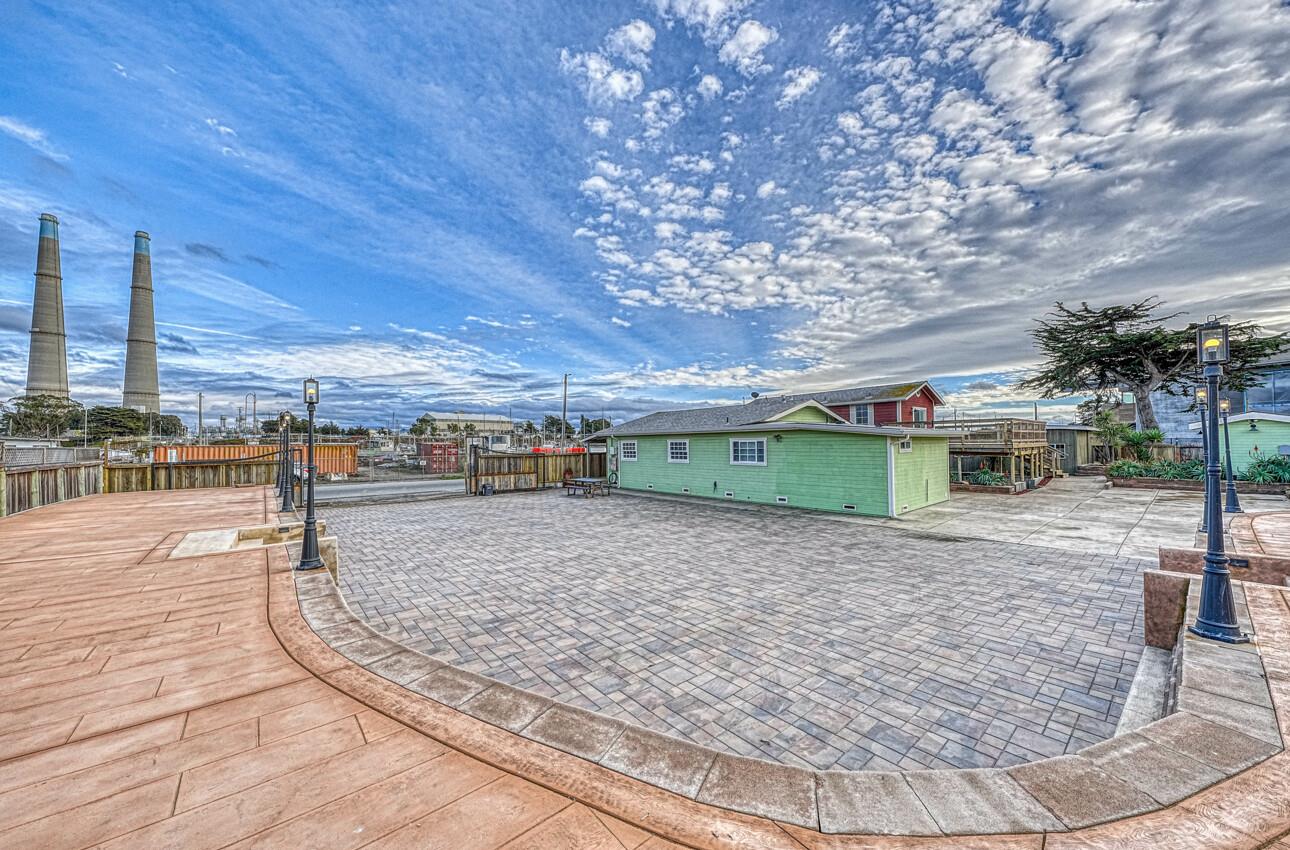 7550 Sandholdt Road Moss Landing, CA 95039 - Photo 31 of 85