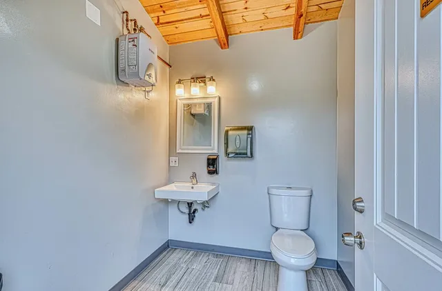 $2,695,000 | 7550 Sandholdt Road, Moss Landing, CA 95039