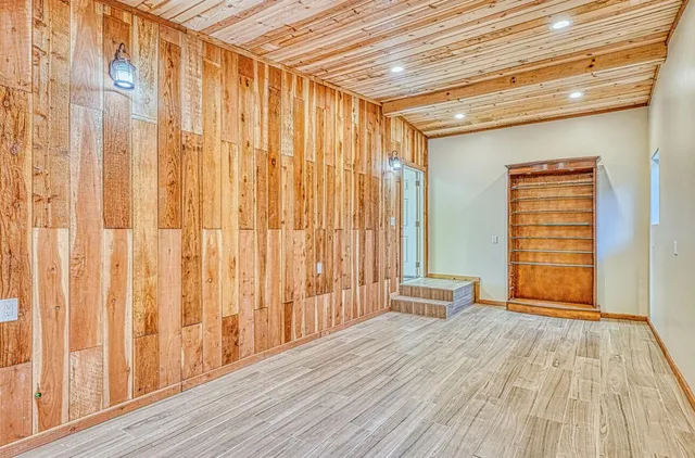 $2,695,000 | 7550 Sandholdt Road, Moss Landing, CA 95039