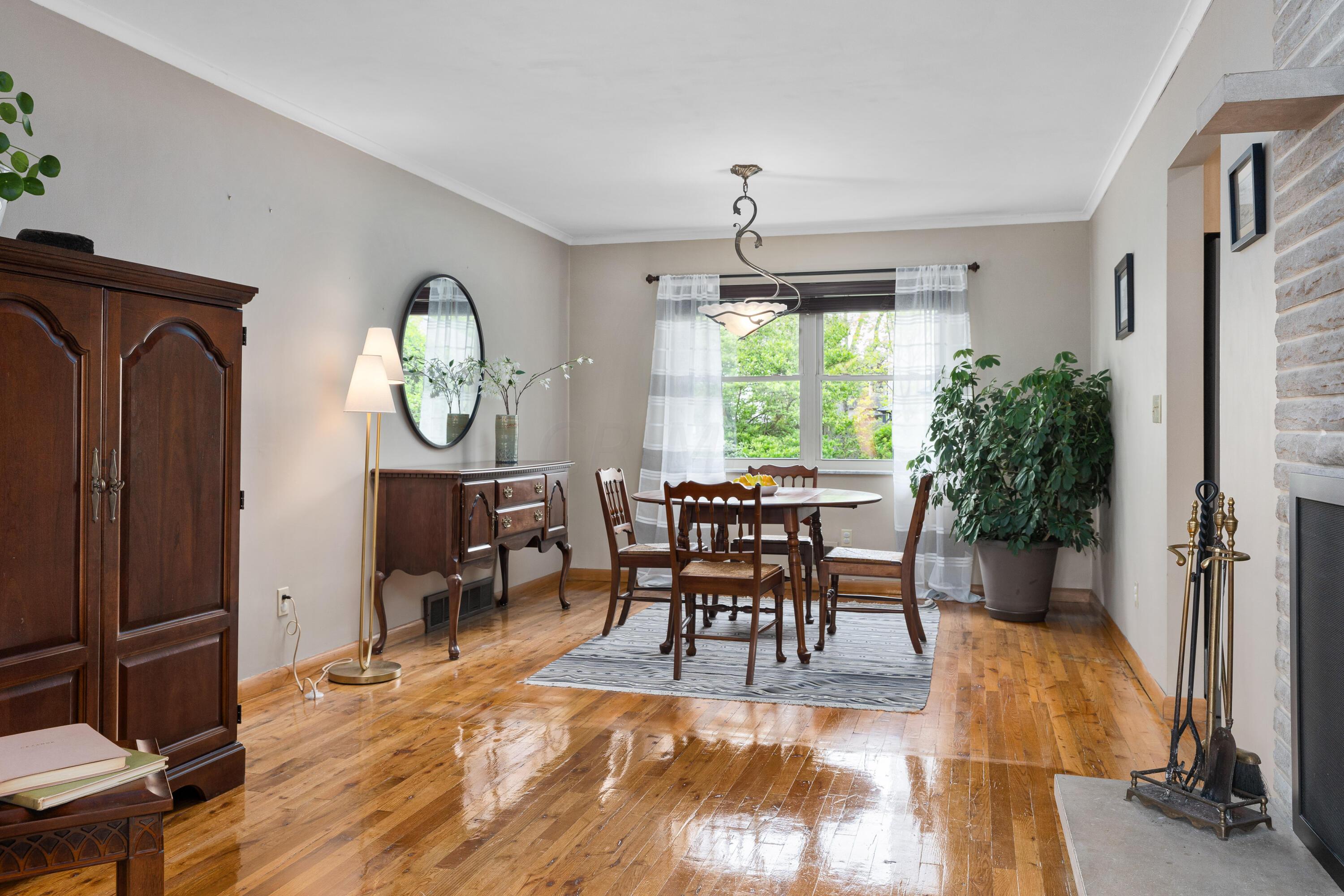 2583 Welsford Road Columbus, OH 43221 - Photo 11 of 42 2583 Welsford Rd_12