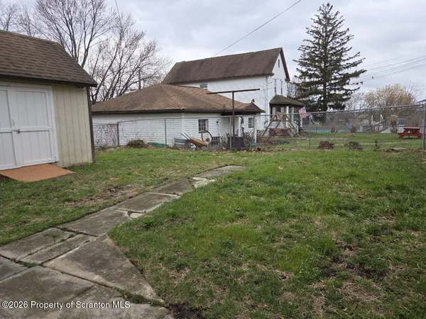 $1,300 | 1706 East Gibson Street, Scranton, PA 18510