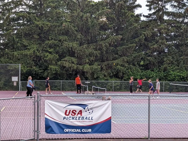 $4,300 | 1306 Chadbourne Drive, Lake Summerset, IL 61019