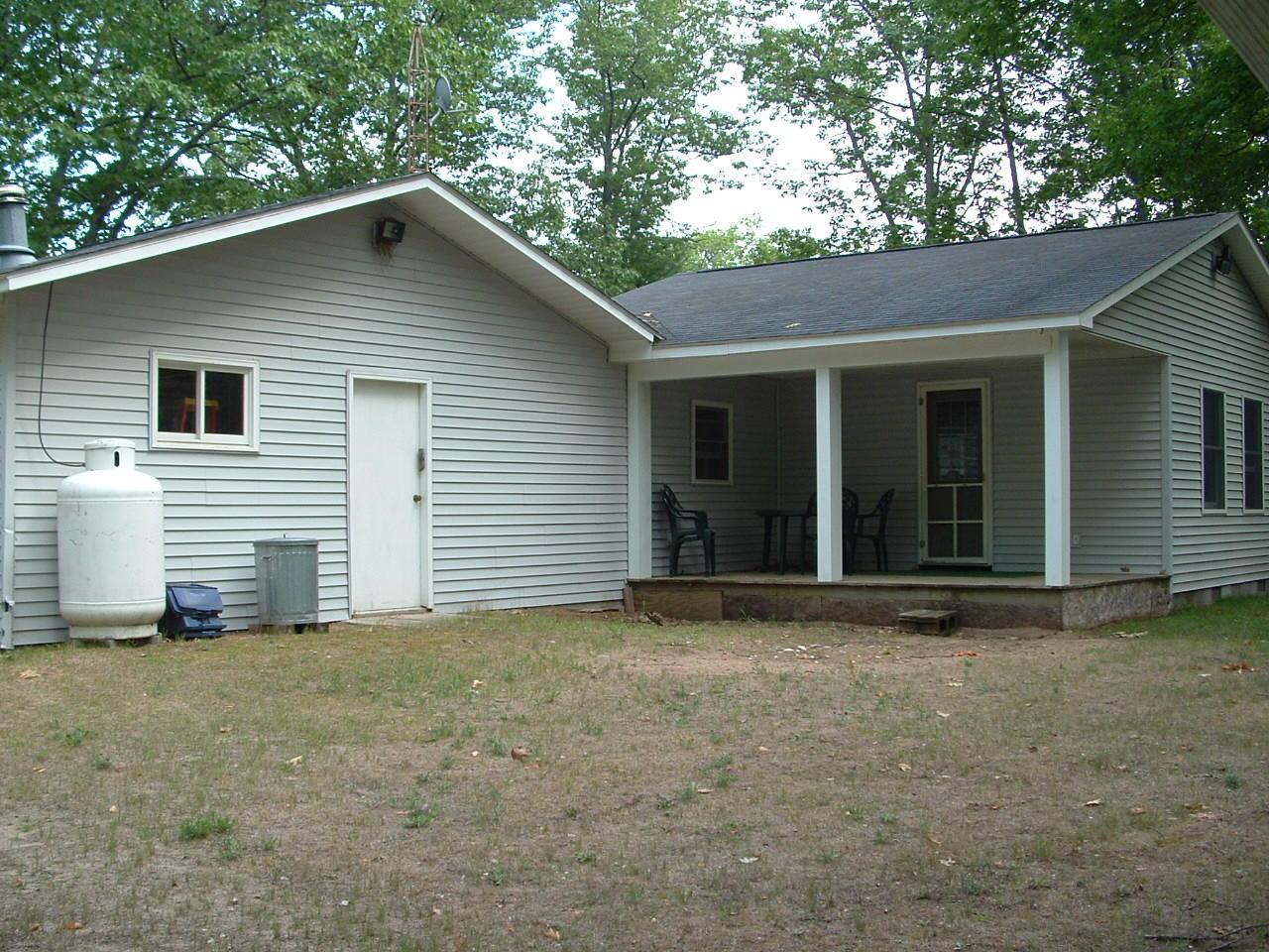 2053 Bennett Road Cheboygan, MI 49721 - Photo 5 of 23 Gallery Image 5