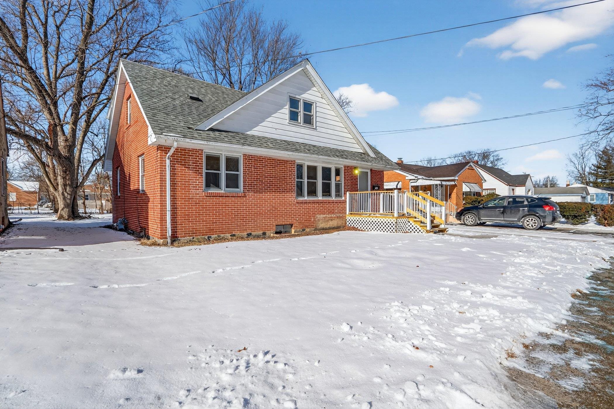 406 Bayliss Avenue Rockford, IL 61101 - Photo 2 of 29