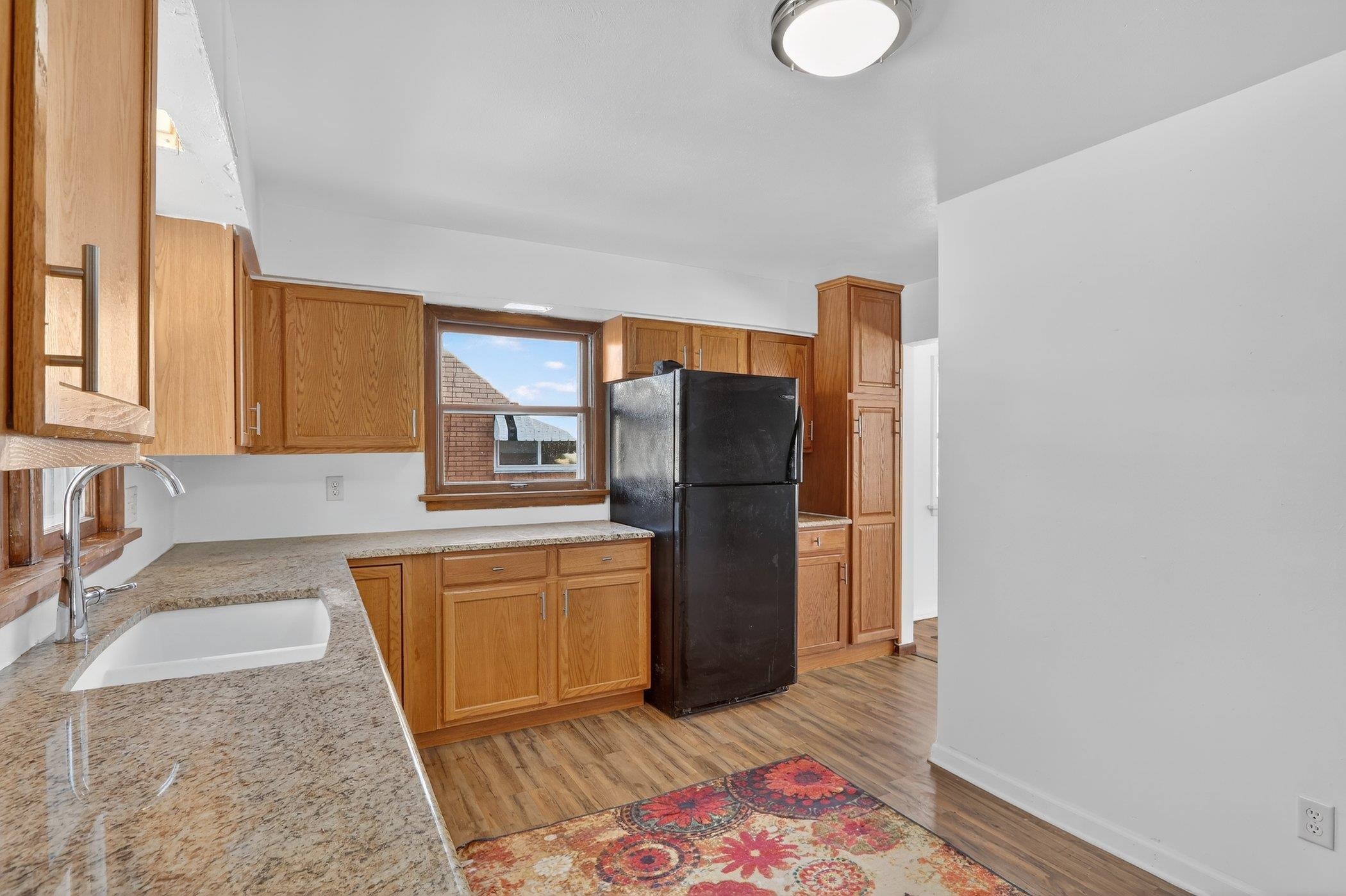 406 Bayliss Avenue Rockford, IL 61101 - Photo 7 of 29