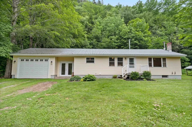 $359,000 | 919 Vermont Rte 100, Rochester, VT 05767