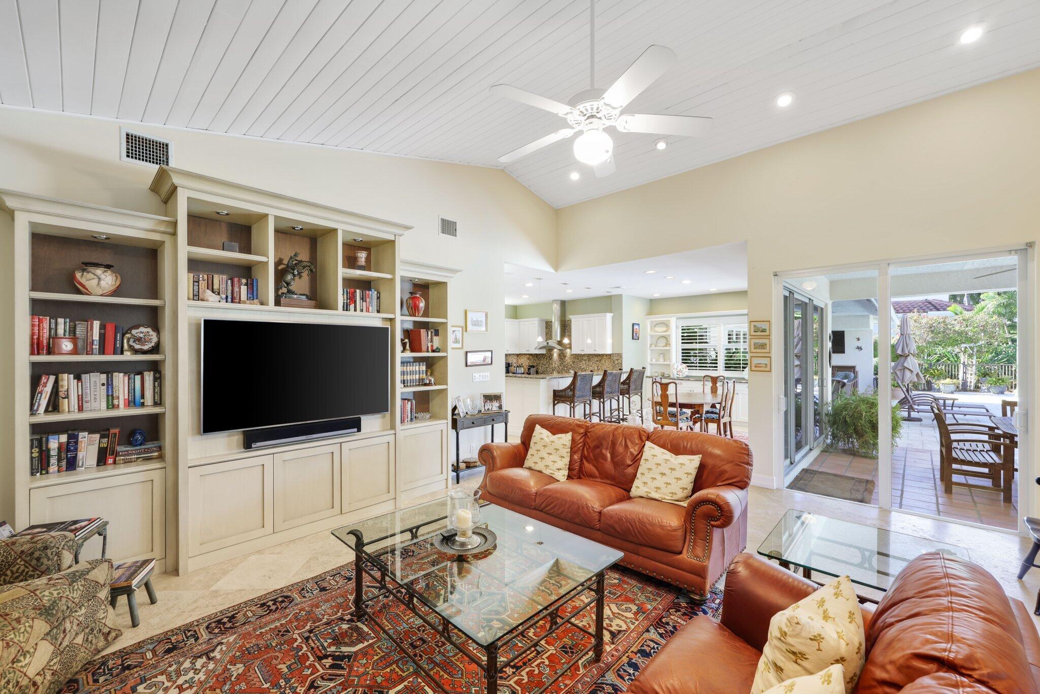 2865 Banyan Blvd Circle Northwest Boca Raton, FL 33431 - Photo 19 of 76 2865 Banyan Boulevard Cir - 35.jpg-SMALL