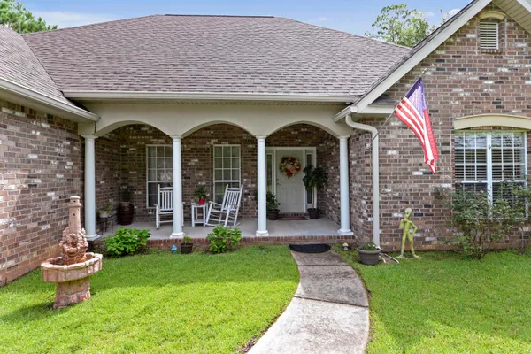 $2,400 | 6428 Poco Road, Ocean Springs, MS 39564