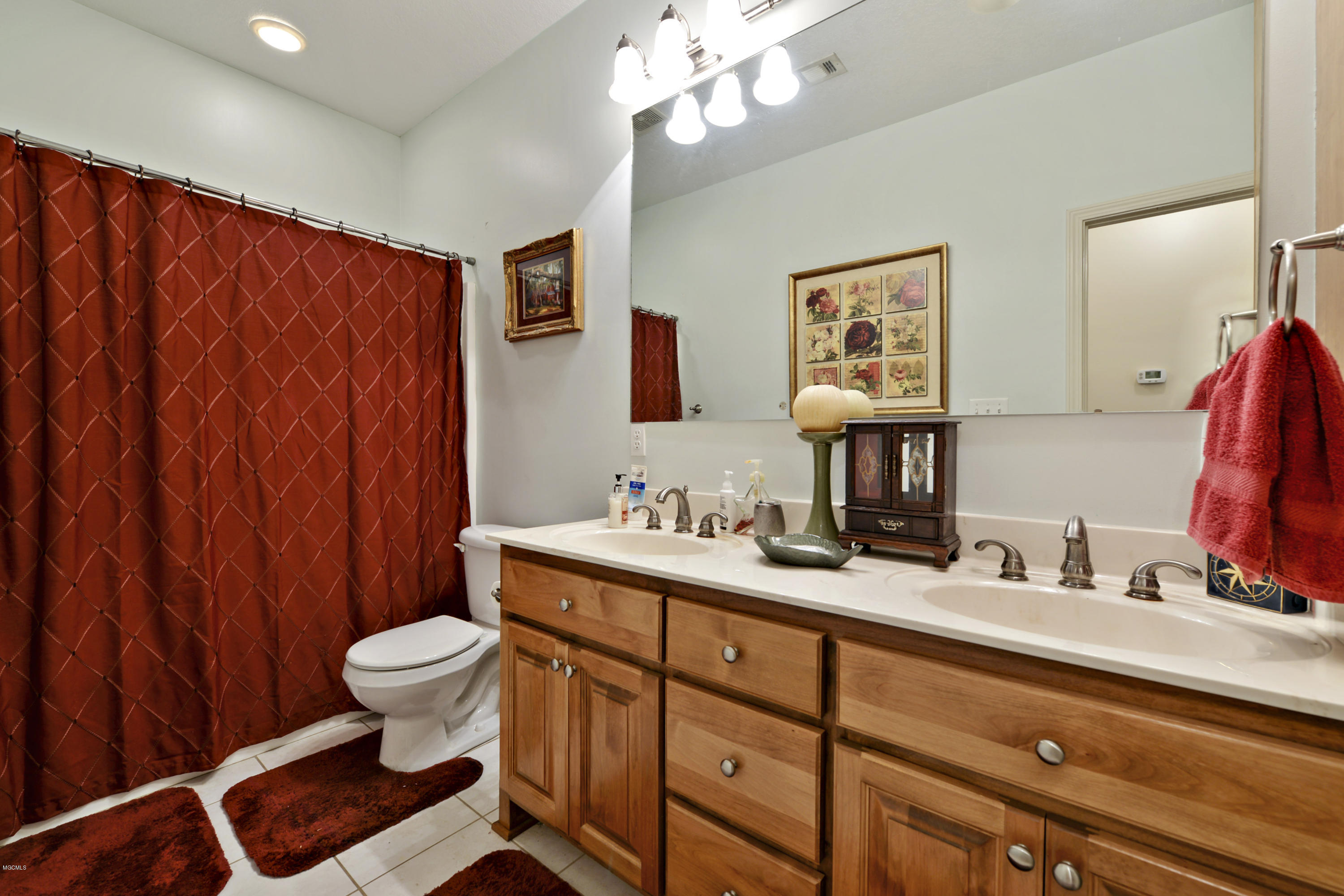 6428 Poco Road Ocean Springs, MS 39564 - Photo 17 of 28 bath