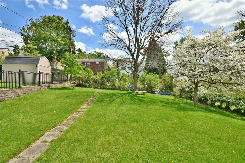 1939 Borland Road Pittsburgh, PA 15243 - Photo 23 of 25