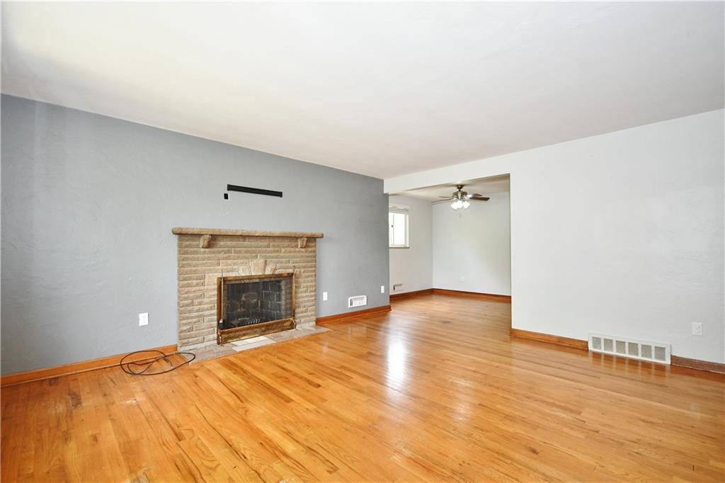 1939 Borland Road Pittsburgh, PA 15243 - Photo 5 of 25