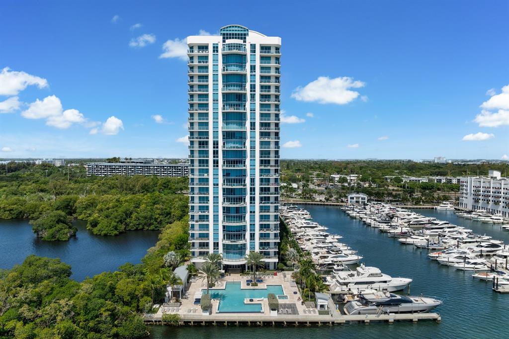 17111 Biscayne Boulevard, Unit 1101 North Miami Beach, FL 33160 - Photo 4 of 43 a view of a city