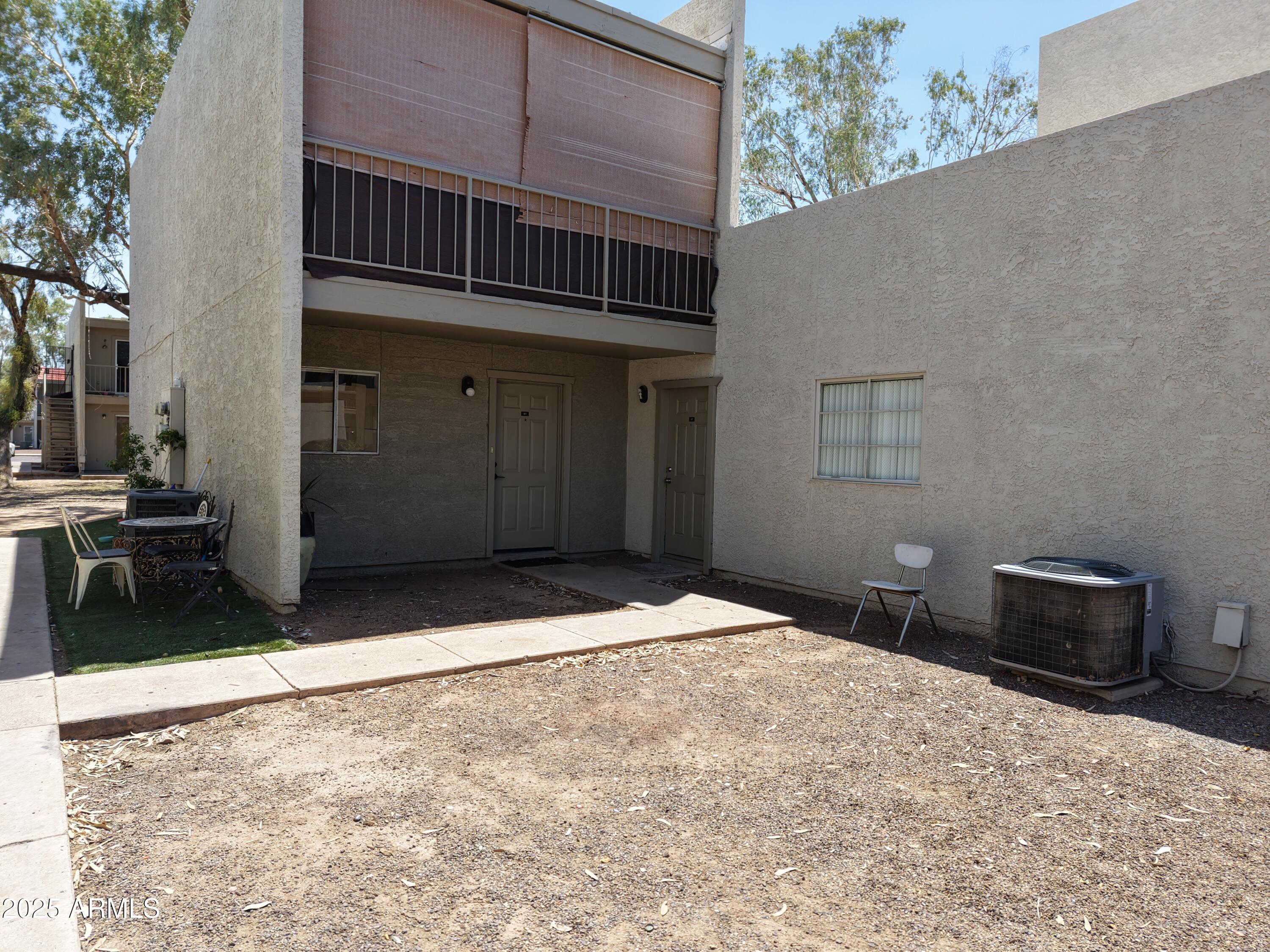 2813 East Monte Cristo Avenue Phoenix, AZ 85032 - Photo 4 of 26 a view of backyard with cabin