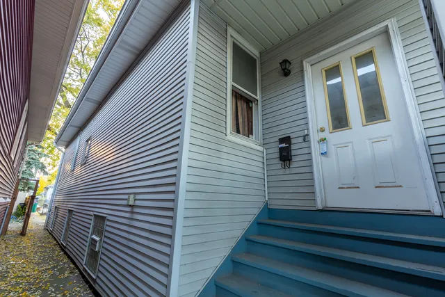 $424,900 | 1133 South Ridgeland Avenue, Oak Park, IL 60304