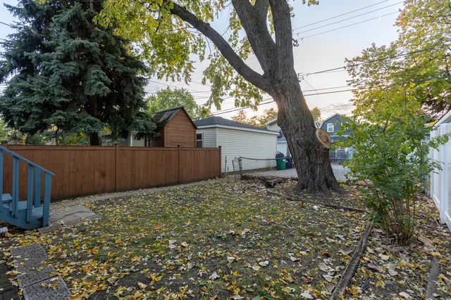 $424,900 | 1133 South Ridgeland Avenue, Oak Park, IL 60304