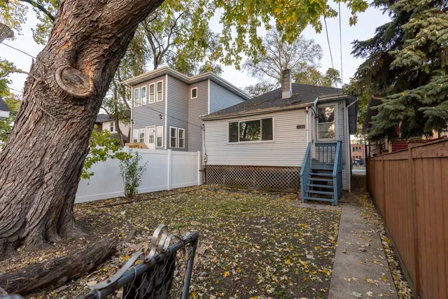 $424,900 | 1133 South Ridgeland Avenue, Oak Park, IL 60304