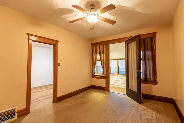 $424,900 | 1133 South Ridgeland Avenue, Oak Park, IL 60304