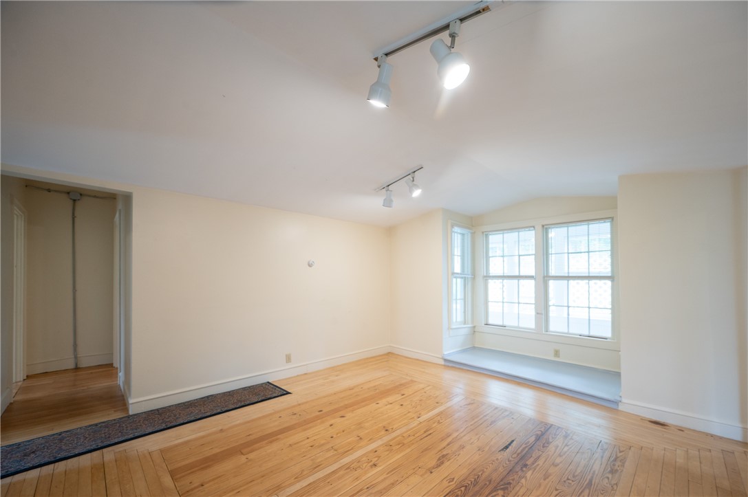 10 Hendricks Street South Kingstown, RI 02879 - Photo 14 of 49