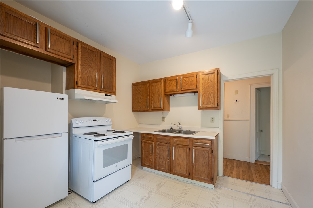 10 Hendricks Street South Kingstown, RI 02879 - Photo 17 of 49