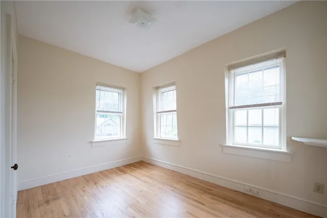 $975,000 | 10 Hendricks Street, South Kingstown, RI 02879