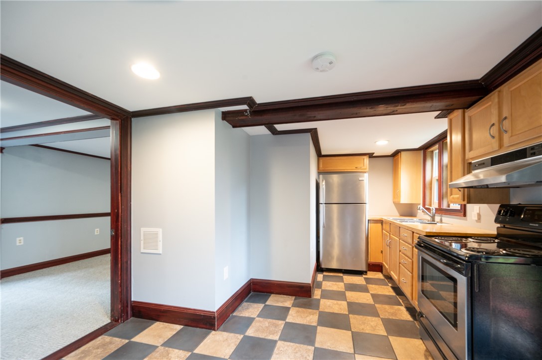 10 Hendricks Street South Kingstown, RI 02879 - Photo 37 of 49