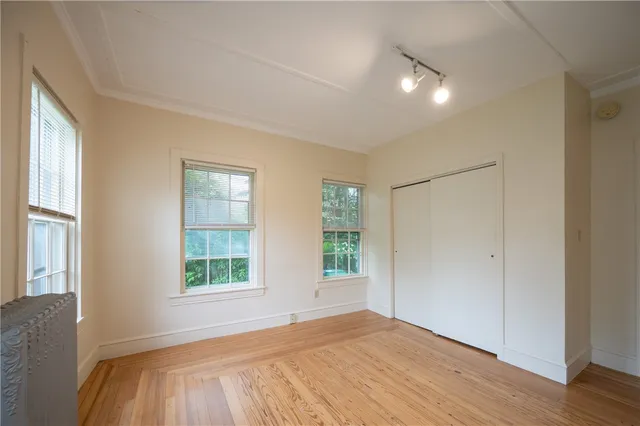 $975,000 | 10 Hendricks Street, South Kingstown, RI 02879