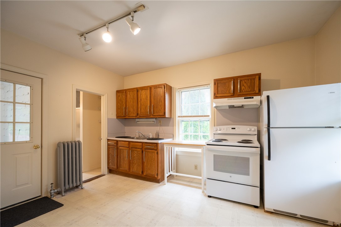 10 Hendricks Street South Kingstown, RI 02879 - Photo 9 of 49