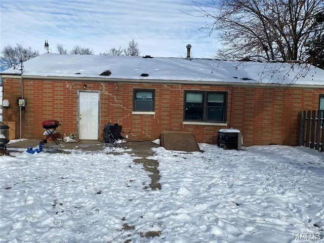 $125,000 | 924 Durley Street, Greenville, IL 62246