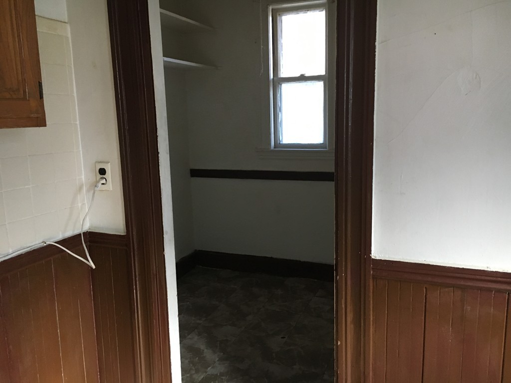 98 Topliff Street Boston, MA 02122 - Photo 5 of 18