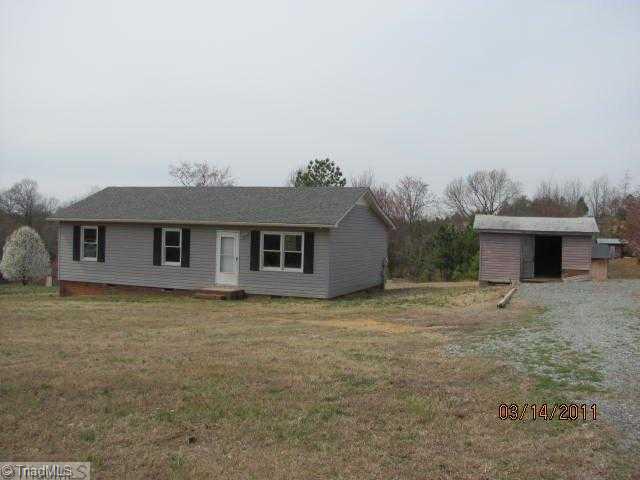 570 Simerson Road Lexington, NC 27295 - Photo 1 of 8 Exterior Front.