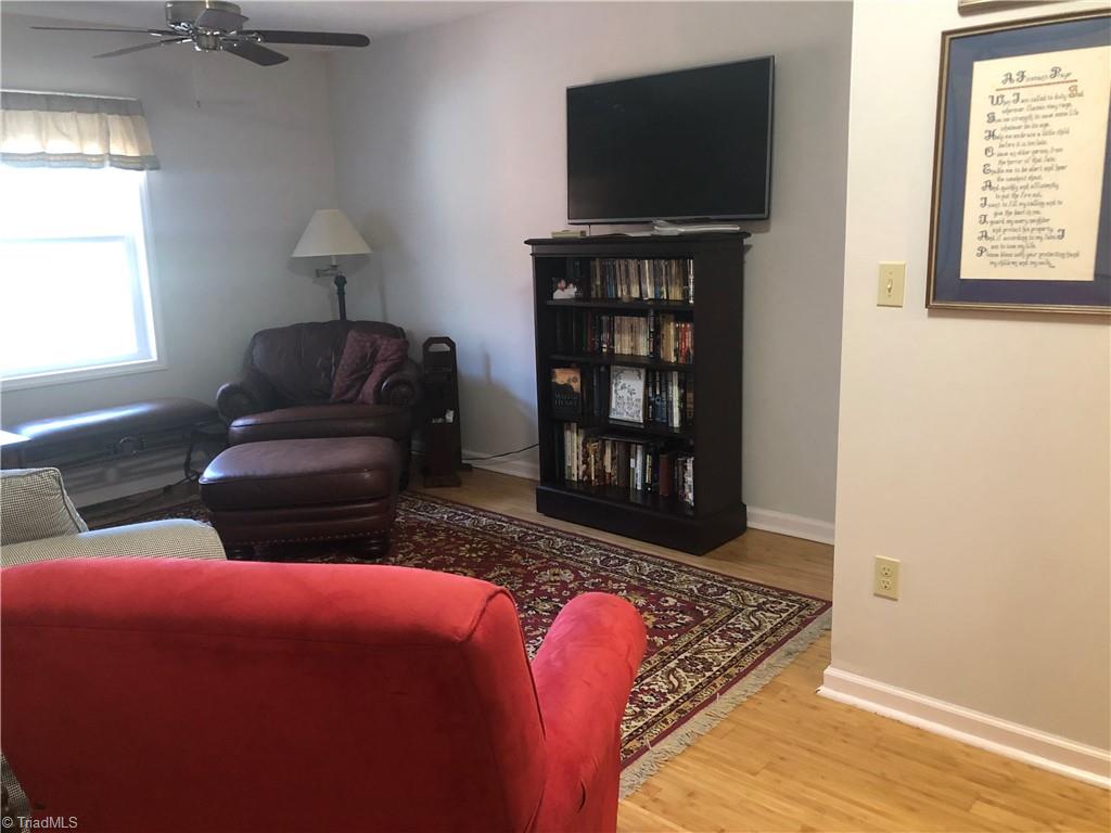 210 North County Home Road Lexington, NC 27292 - Photo 22 of 29 Third bedroom currently used as a den