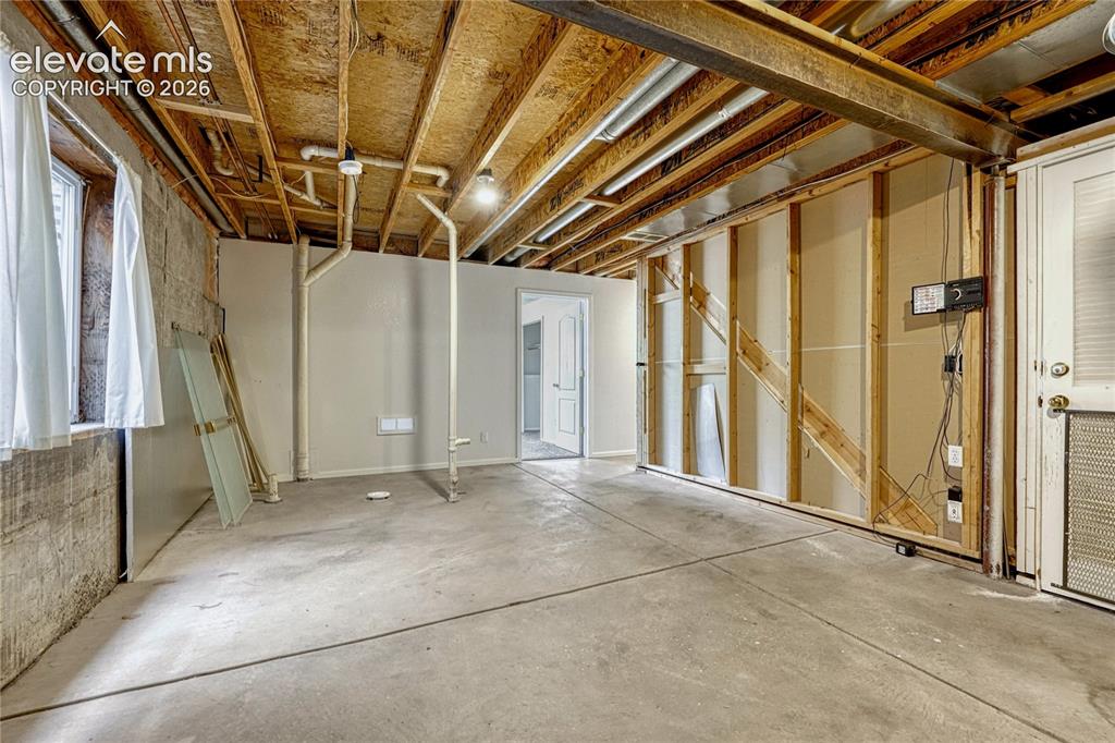 7285 Julynn Road Colorado Springs, CO 80919 - Photo 35 of 45 a view of an empty room